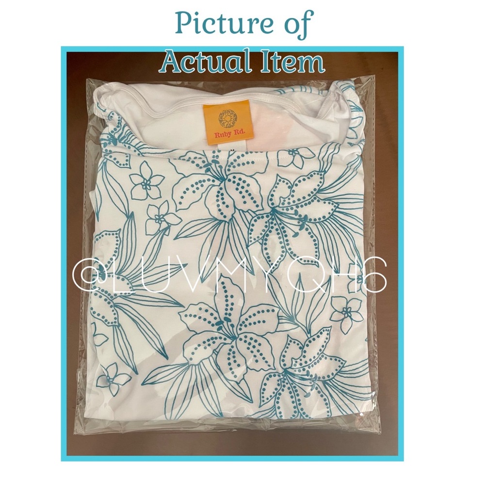 Ruby Rd Floral Top🎉HP🎉 - Picture 3 of 5